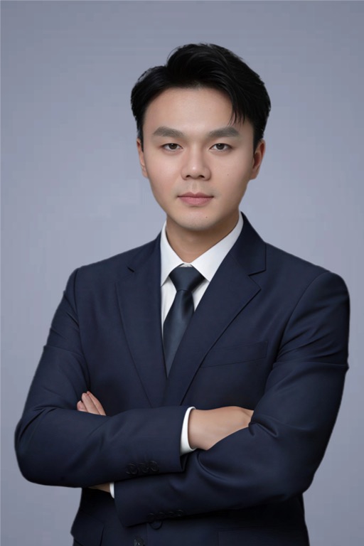 吕盈辉